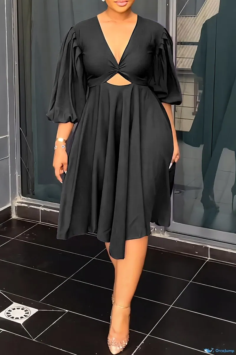 Thumbnail: Sexy V-neck Intricate Hollowed-out Design Dress